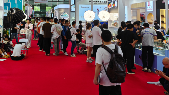 17大展馆全开?20万㎡震撼登场——2026上海百货会引爆家居采购风暴