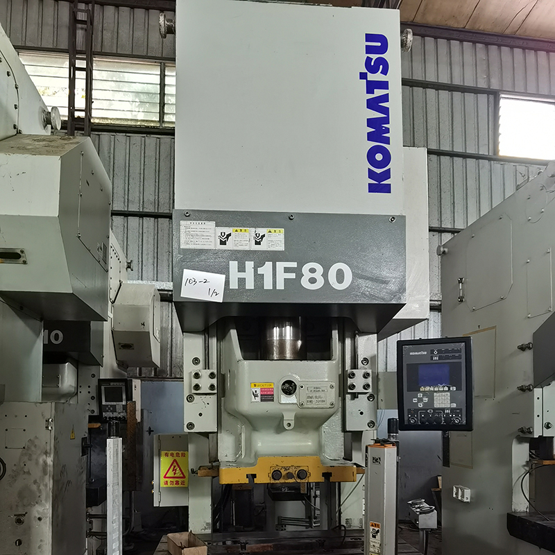 9成新日本小松冲床回收可出租