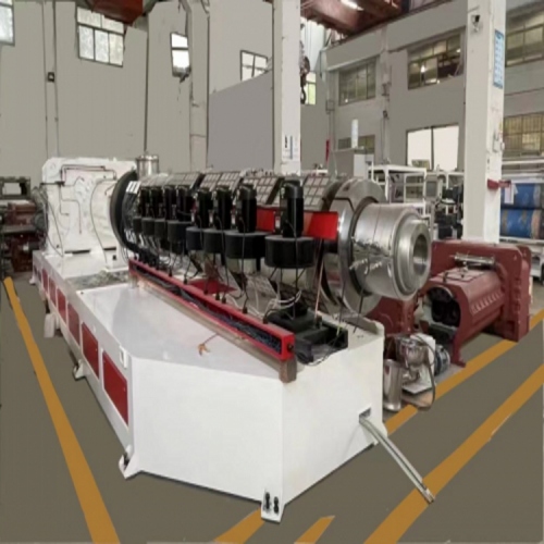 PVC空气发泡板材生产线设备无锡生产