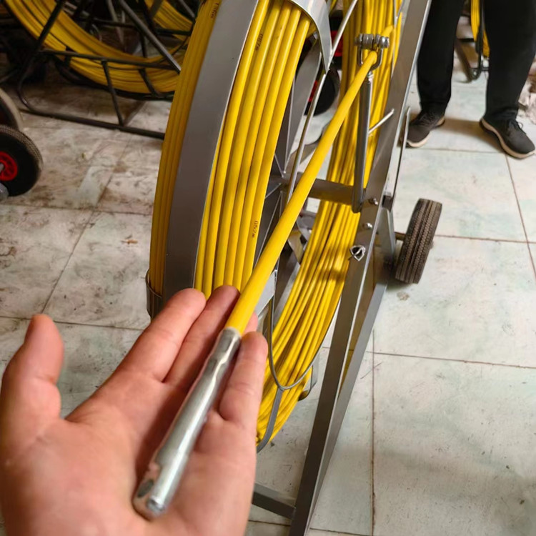 线缆穿线器 玻璃钢加钢丝穿管器