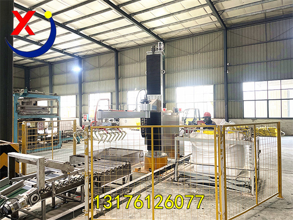 立柱机器人在涂料桶码垛中的应用