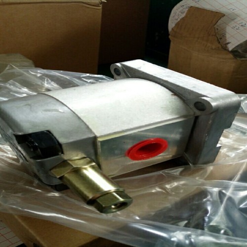 HYDROMAX新鸿PR2-010齿轮泵PR1-012图片PR2-020