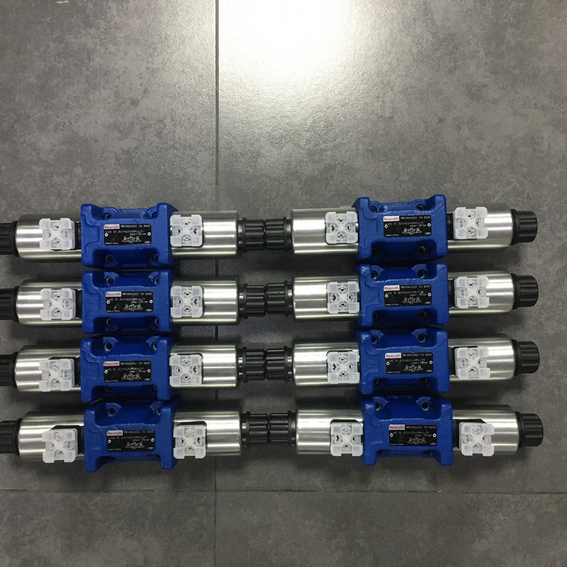 Rexroth电磁阀R90101552 4WE10J51HG24N9K4M