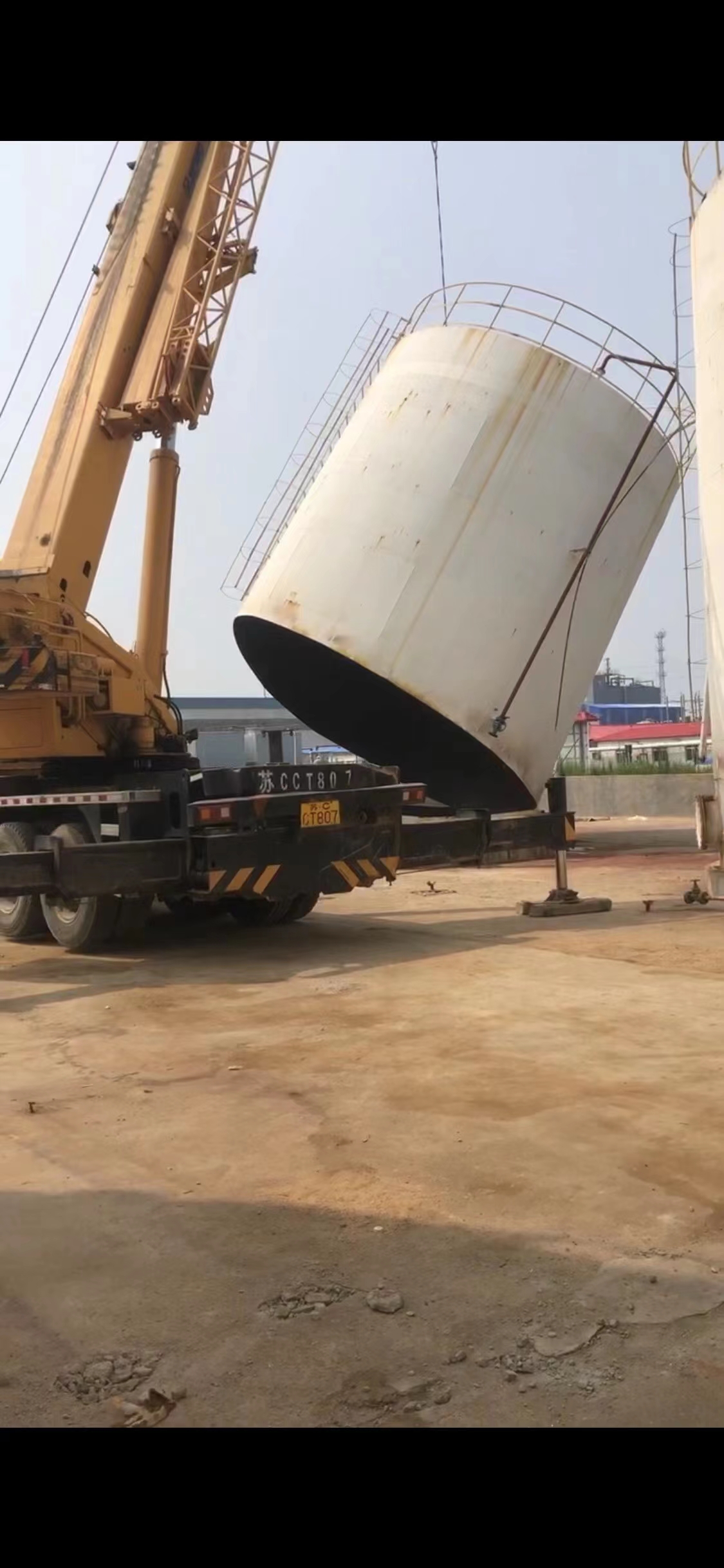 宏纳利全国上门施工切割油罐储罐等易燃易爆品，安全防爆，设备厂家直供，专业水刀油罐